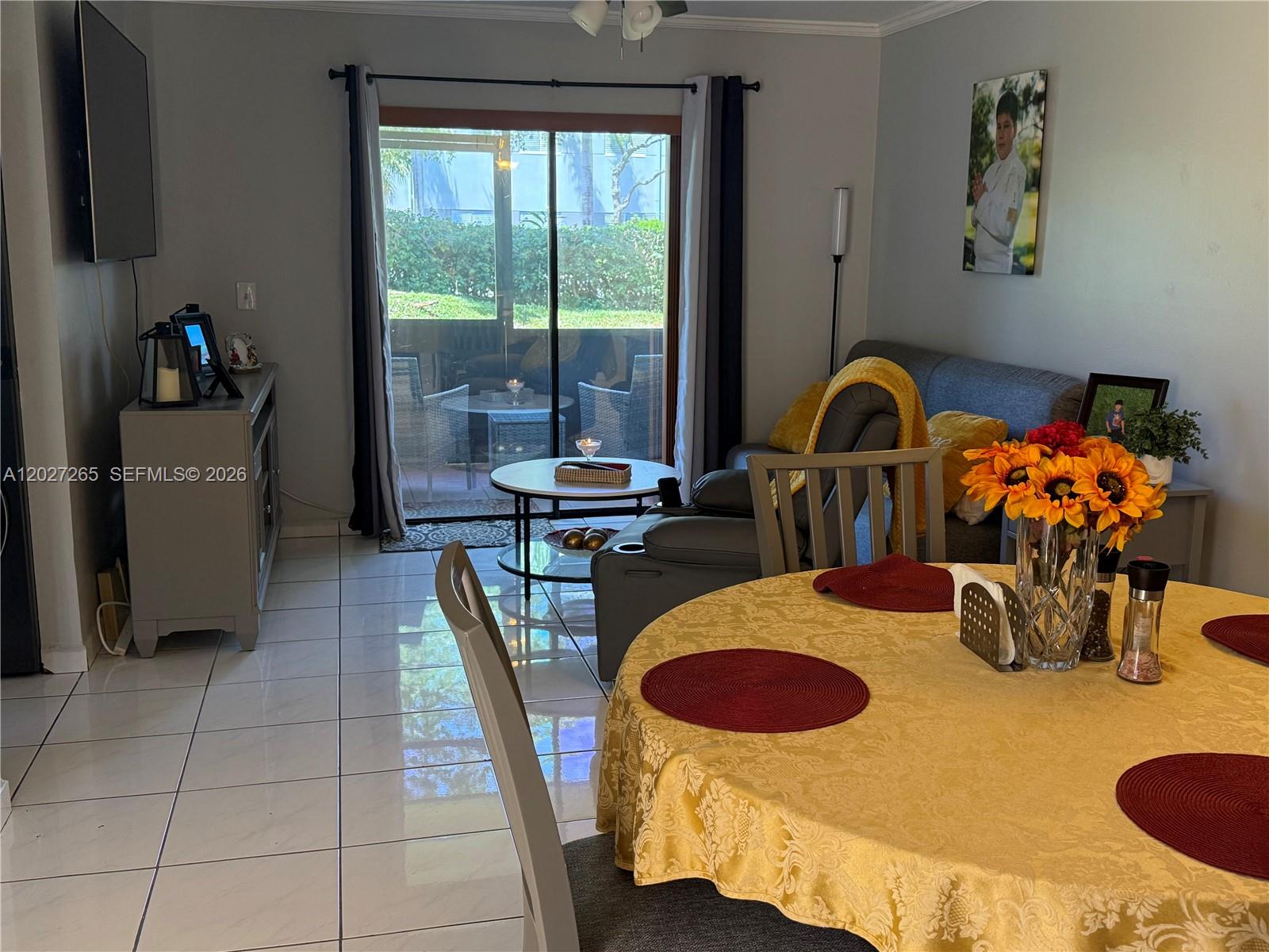BANYAN TREE FOUR CONDO - Residential