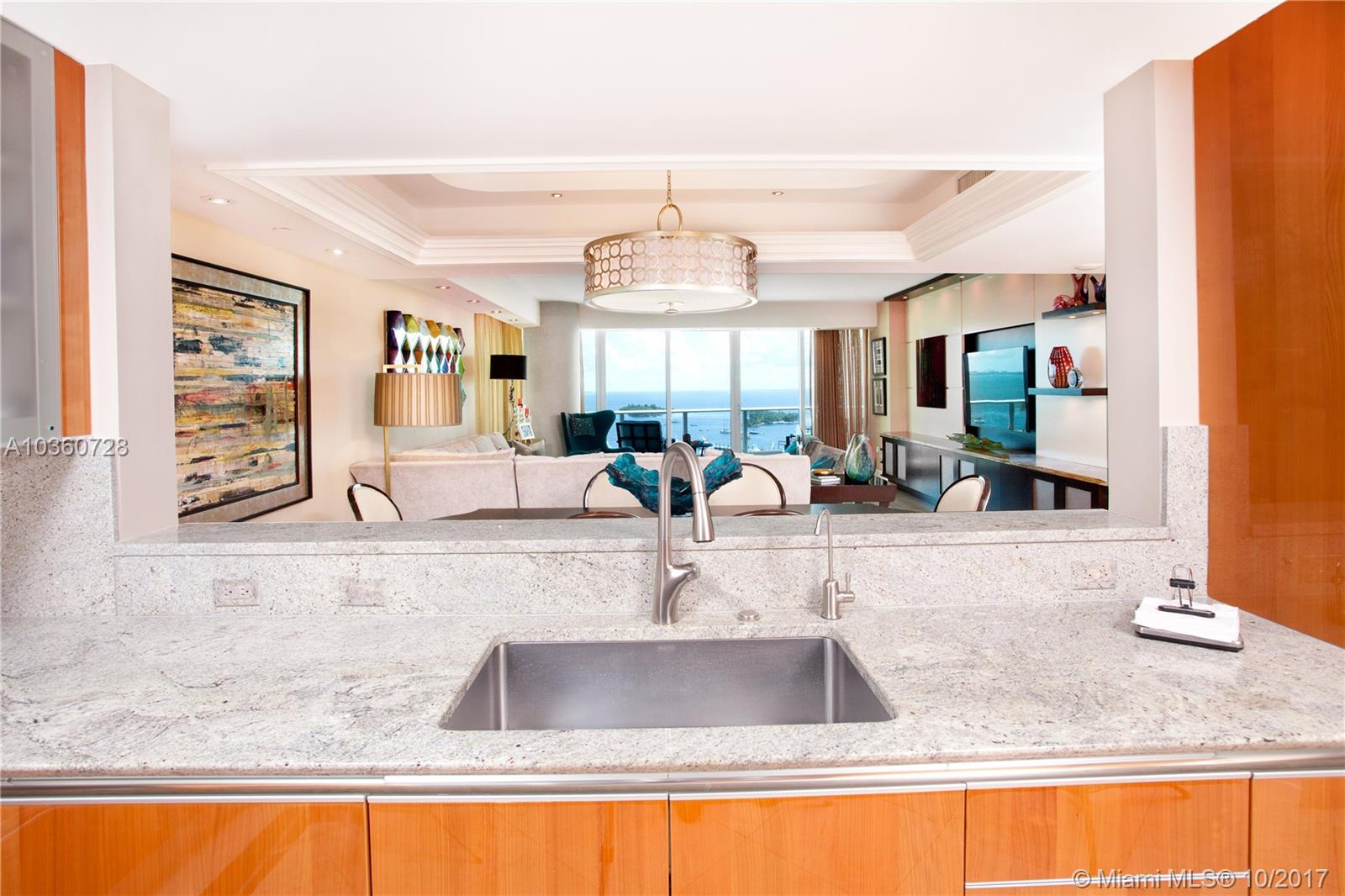GROVENOR HOUSE CONDO - Residential