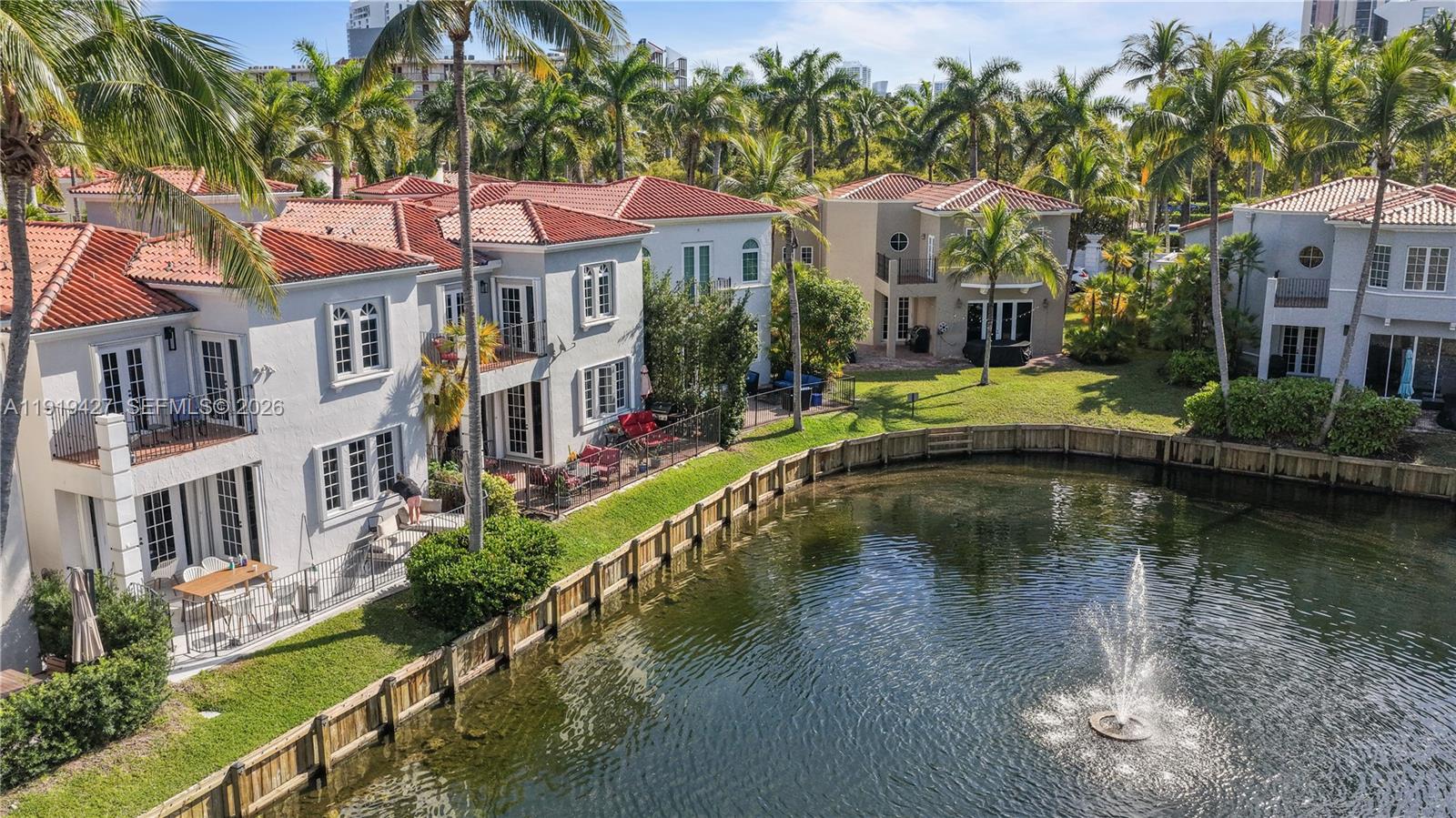 AVENTURA LAKES PHASE 1 - Residential