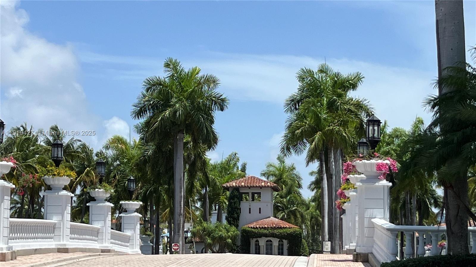 AVENTURA LAKES PHASE 1 - Residential