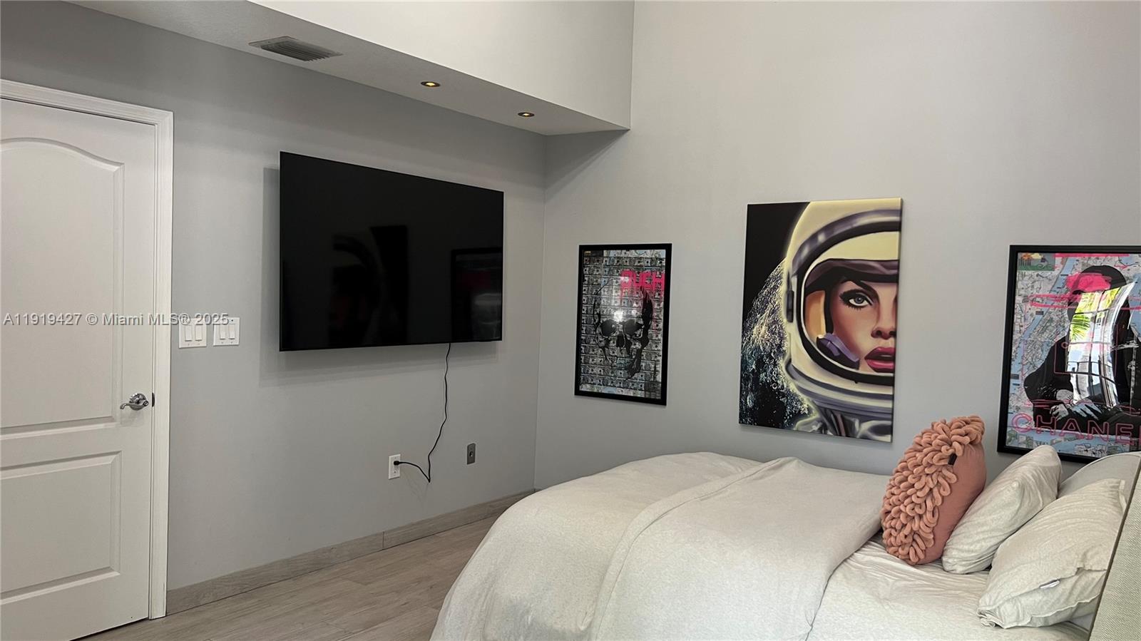 AVENTURA LAKES PHASE 1 - Residential