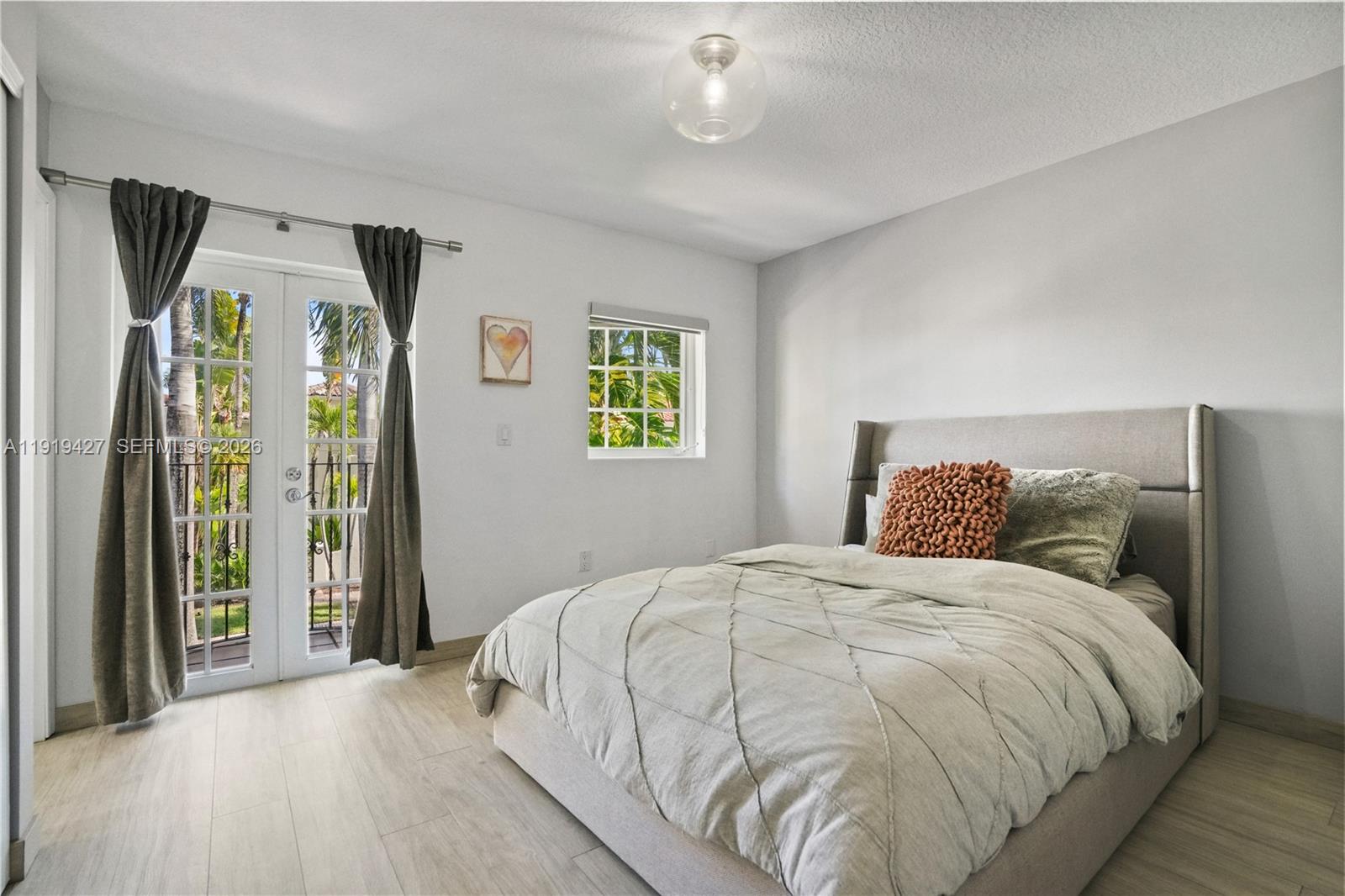 AVENTURA LAKES PHASE 1 - Residential