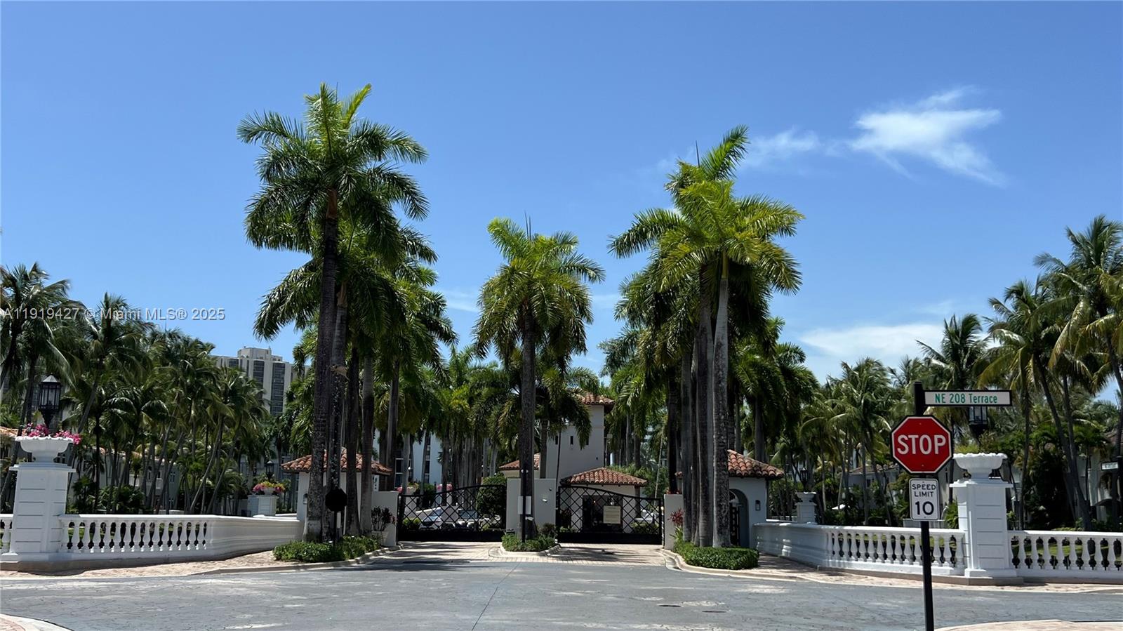 AVENTURA LAKES PHASE 1 - Residential