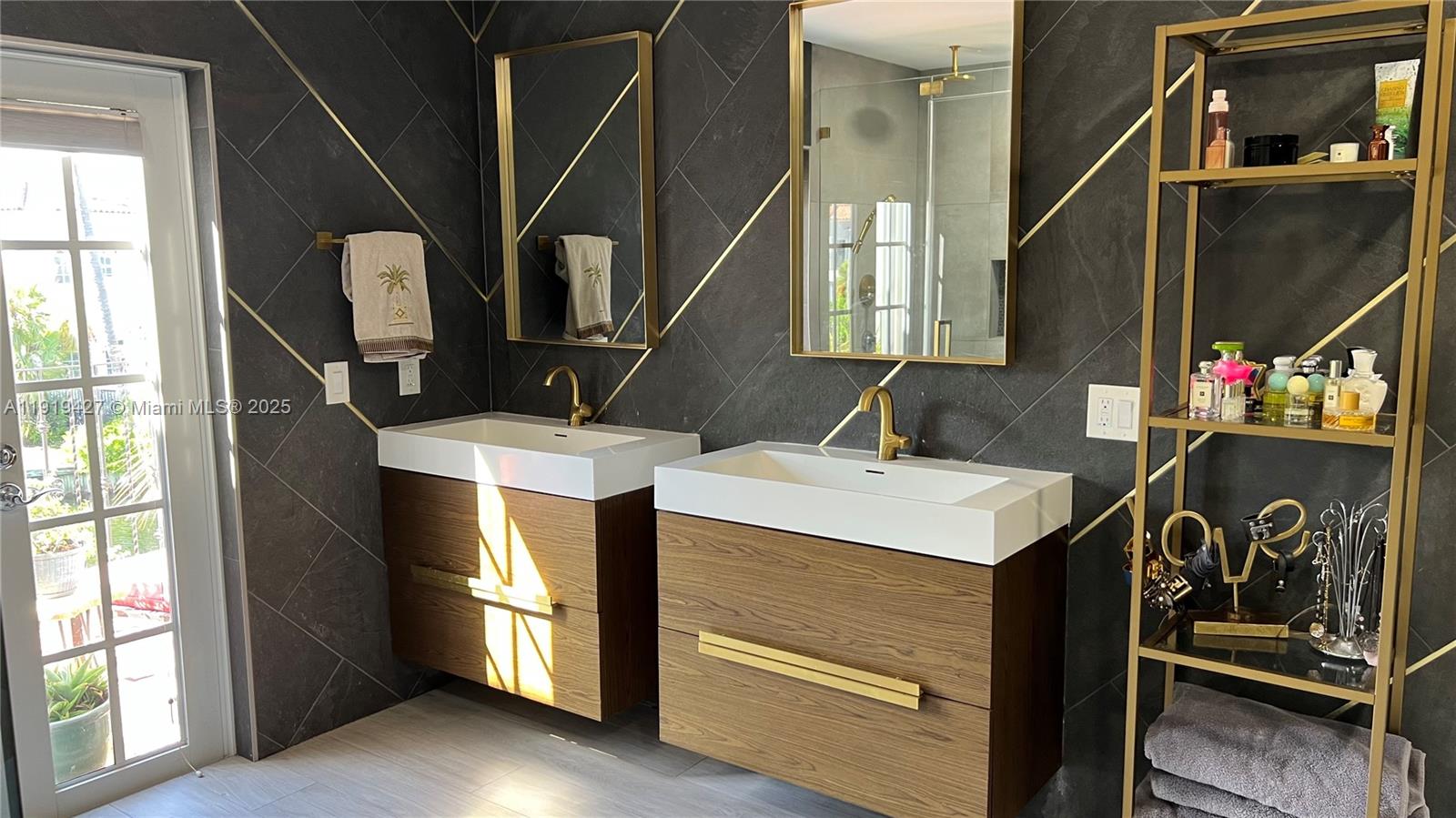 AVENTURA LAKES PHASE 1 - Residential