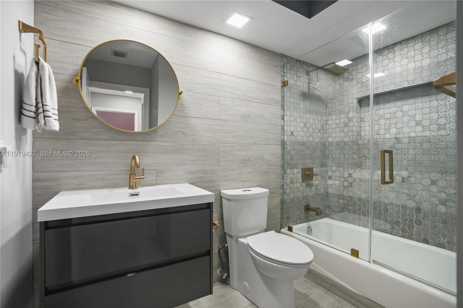 AVENTURA LAKES PHASE 1 - Residential