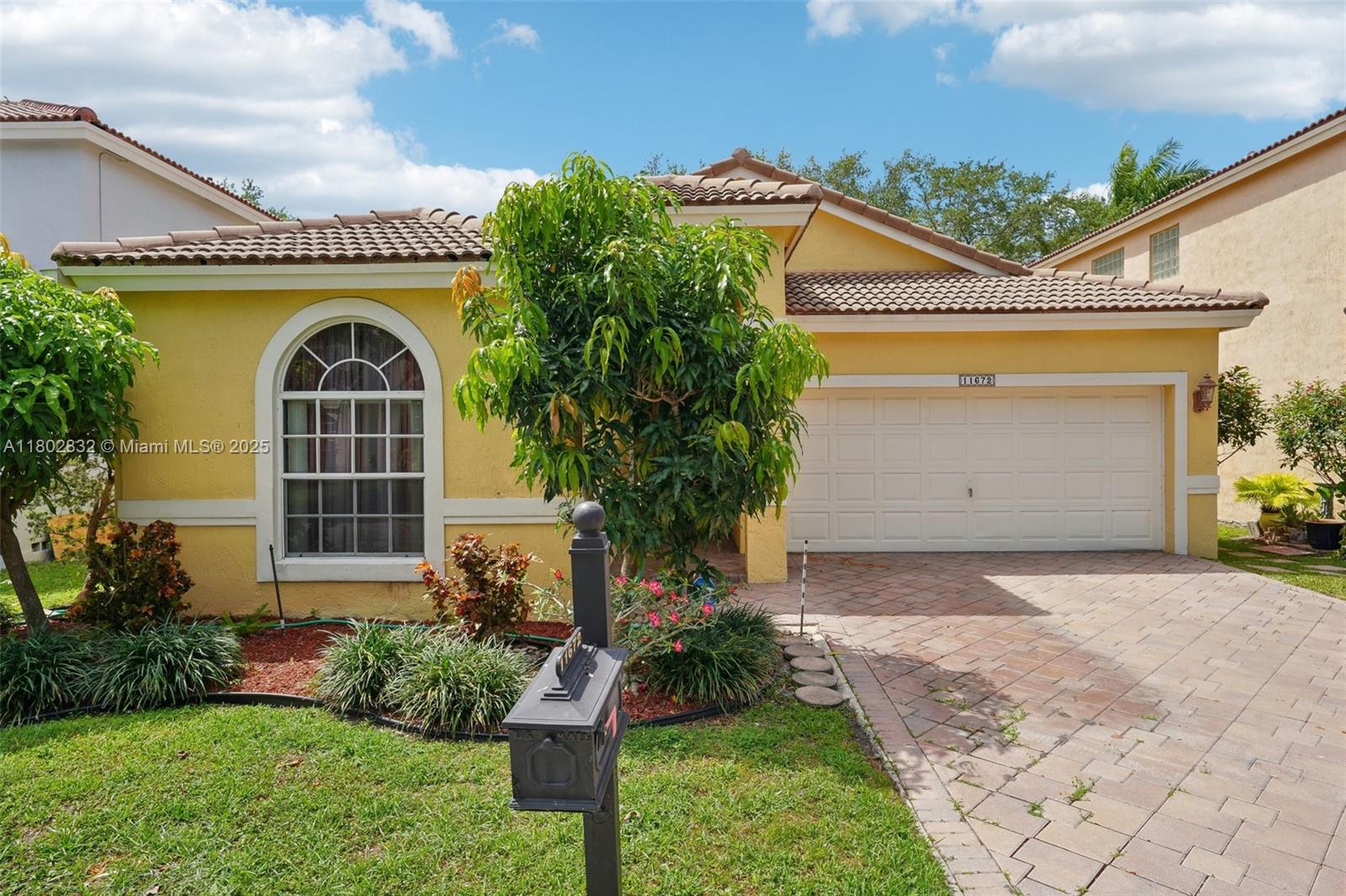 11672 Nw 13th Mnr, Coral Springs, Broward County, Florida - 3 Bedrooms  
2 Bathrooms - 