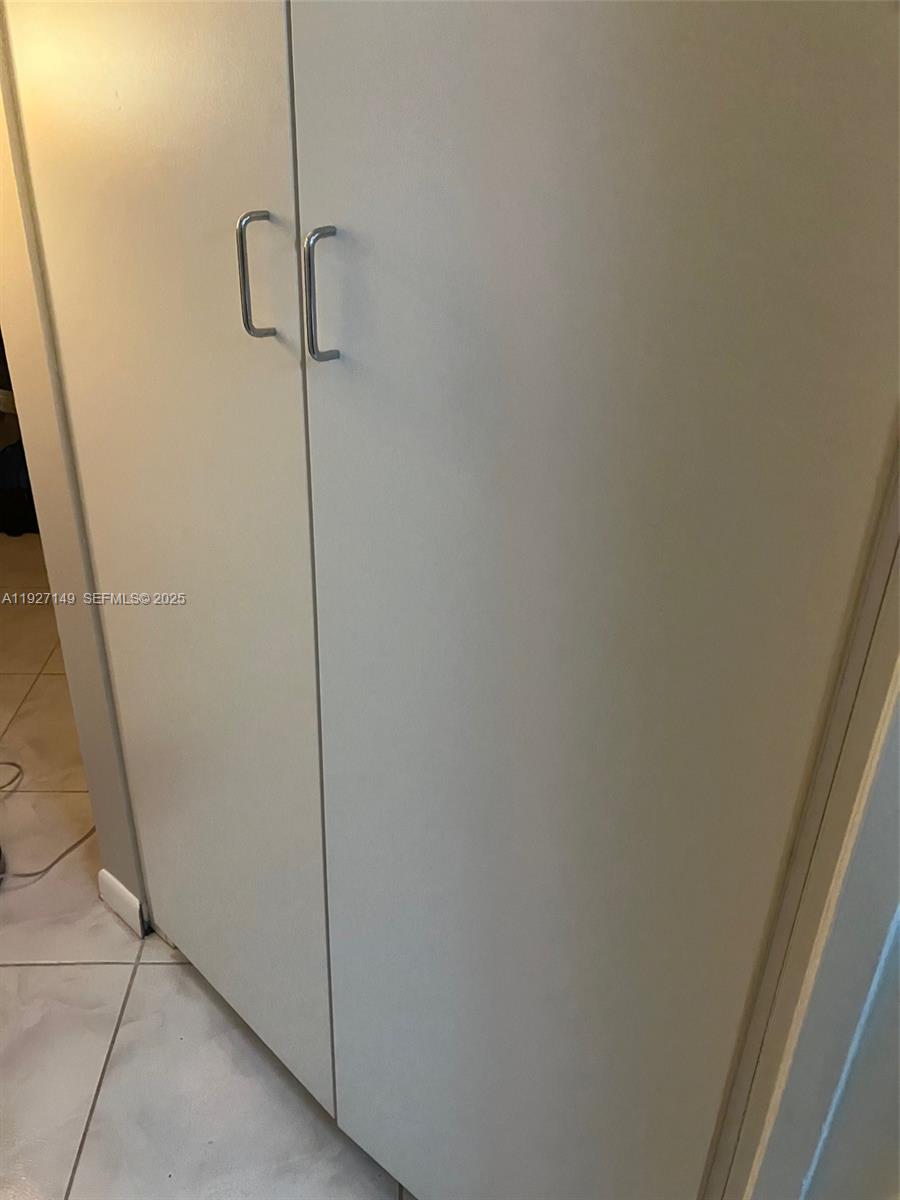 View photos, virtual tours, details... 5174 Lakefront Blvd C