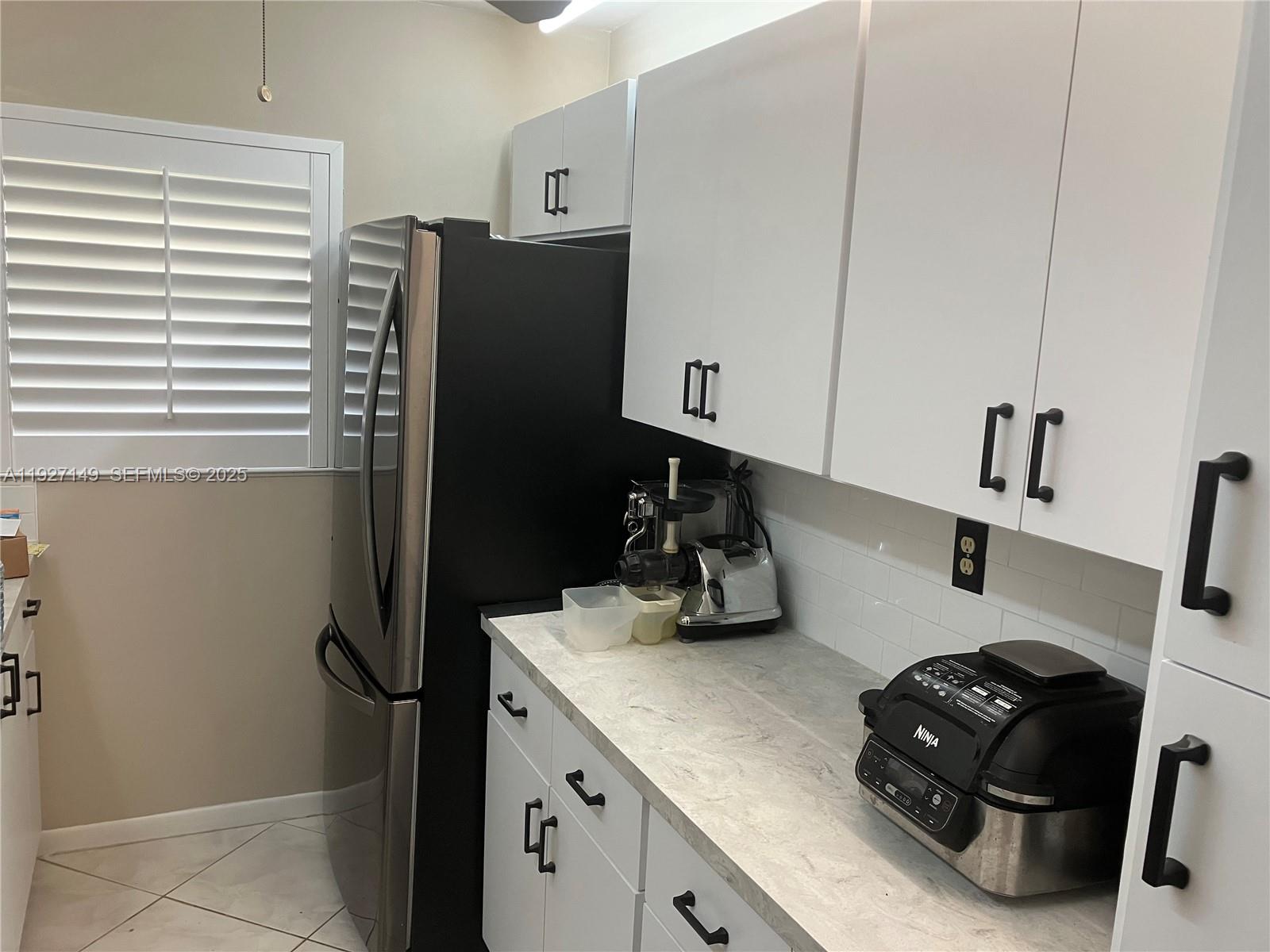 5174 Lakefront Blvd C