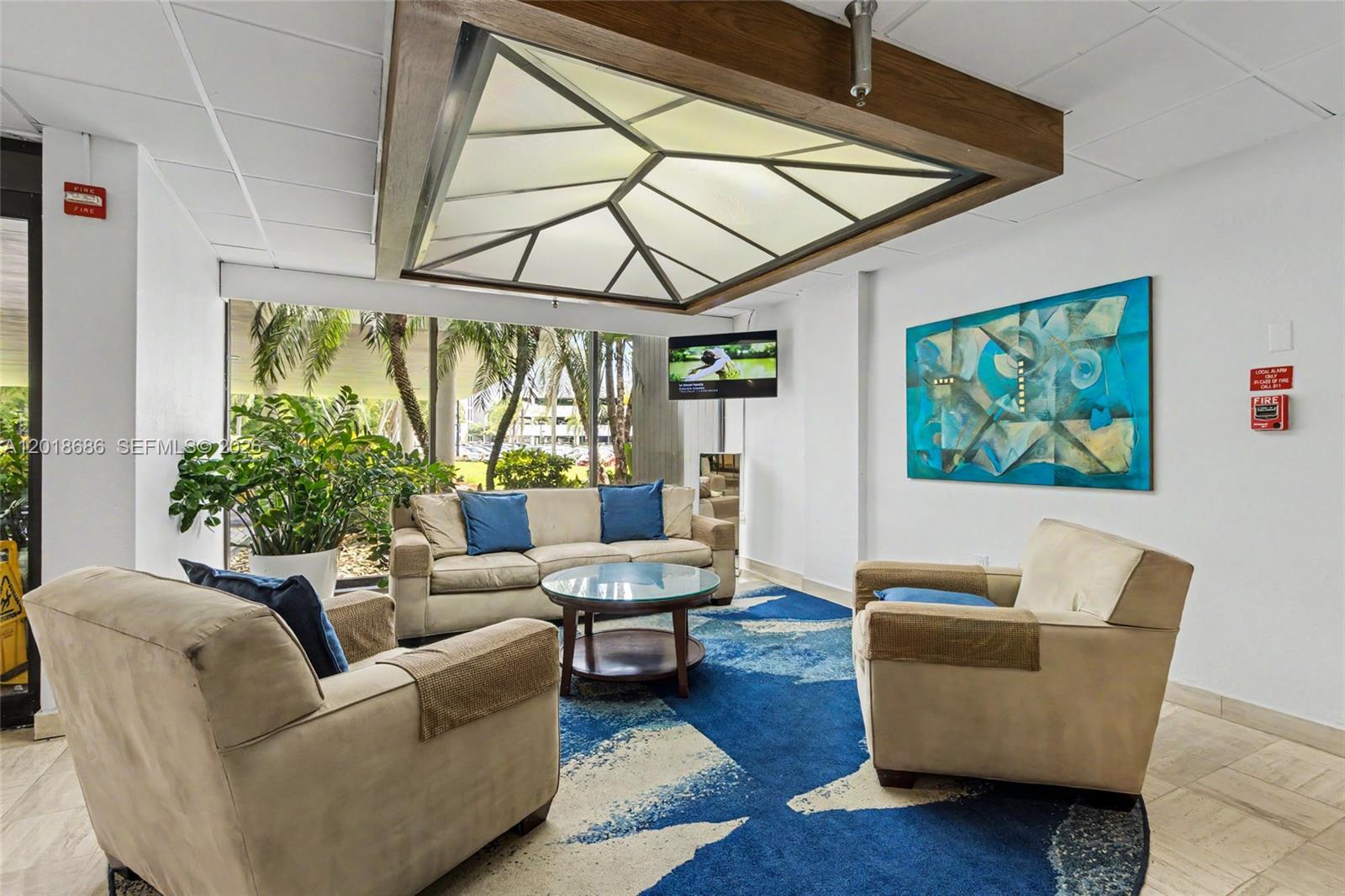 HILLCREST EAST NO 27 COND - Residential