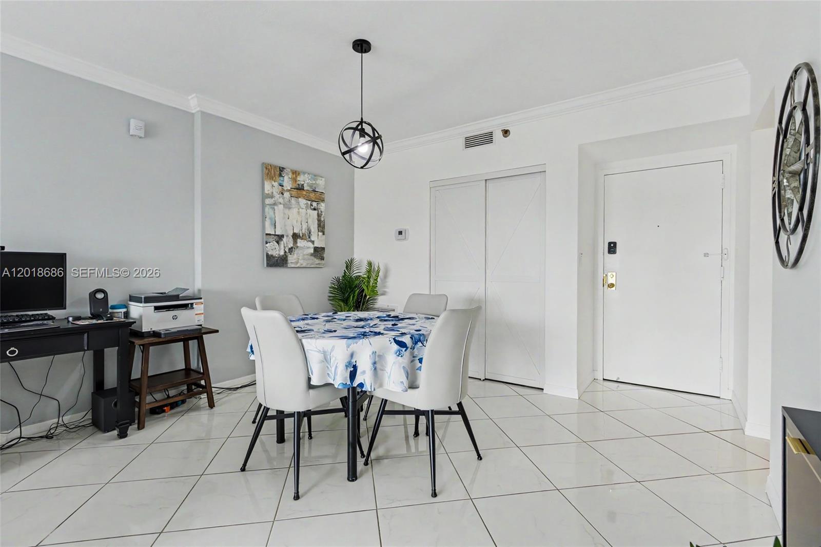 HILLCREST EAST NO 27 COND - Residential