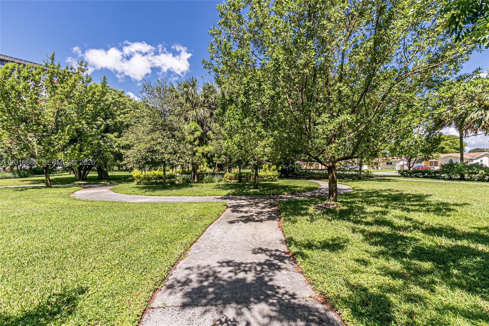 HILLCREST EAST NO 27 COND - Residential