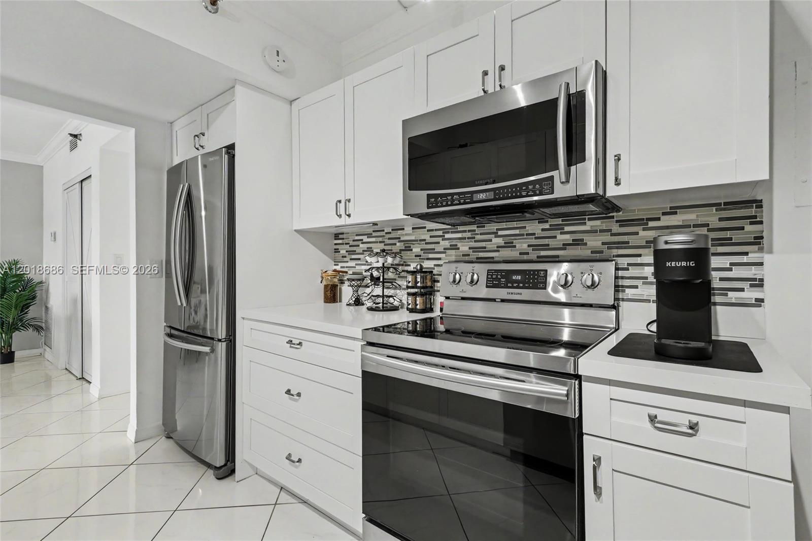 HILLCREST EAST NO 27 COND - Residential