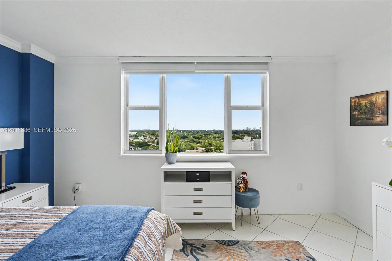 HILLCREST EAST NO 27 COND - Residential
