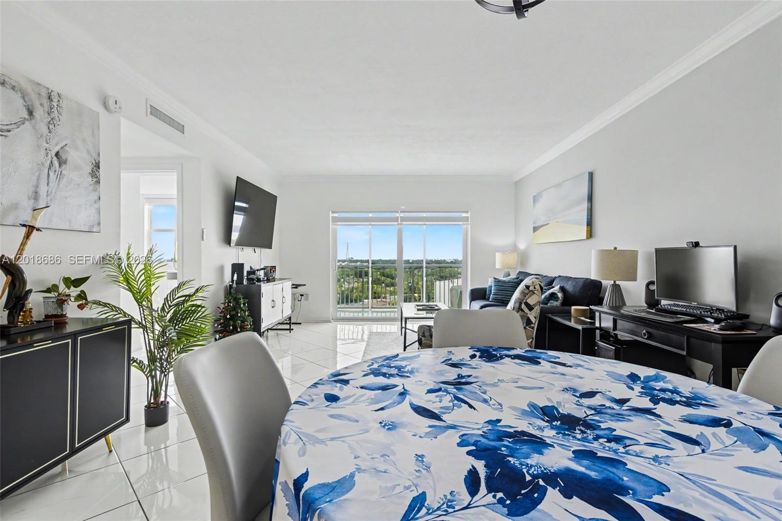 HILLCREST EAST NO 27 COND - Residential