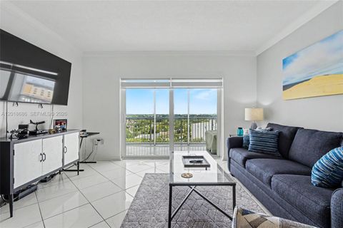 Photo of 3850 Washington St #1115, Hollywood, FL 33021 (MLS # A12018686)