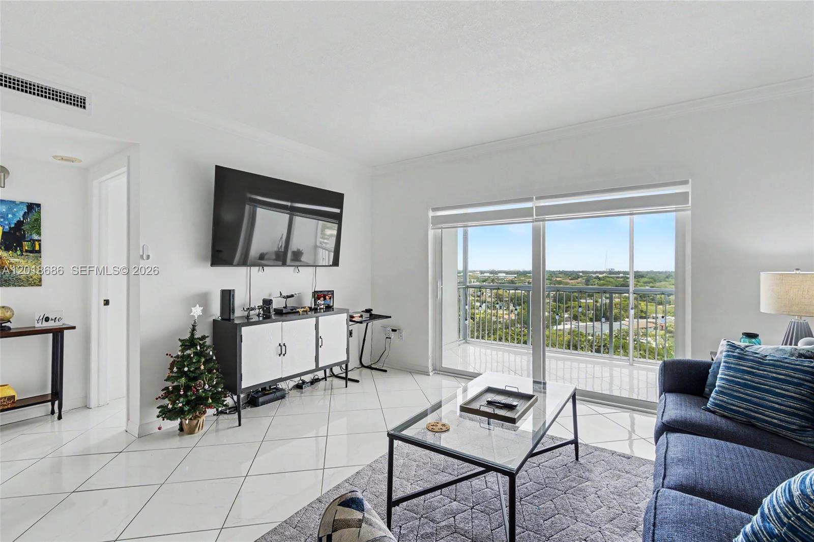 HILLCREST EAST NO 27 COND - Residential