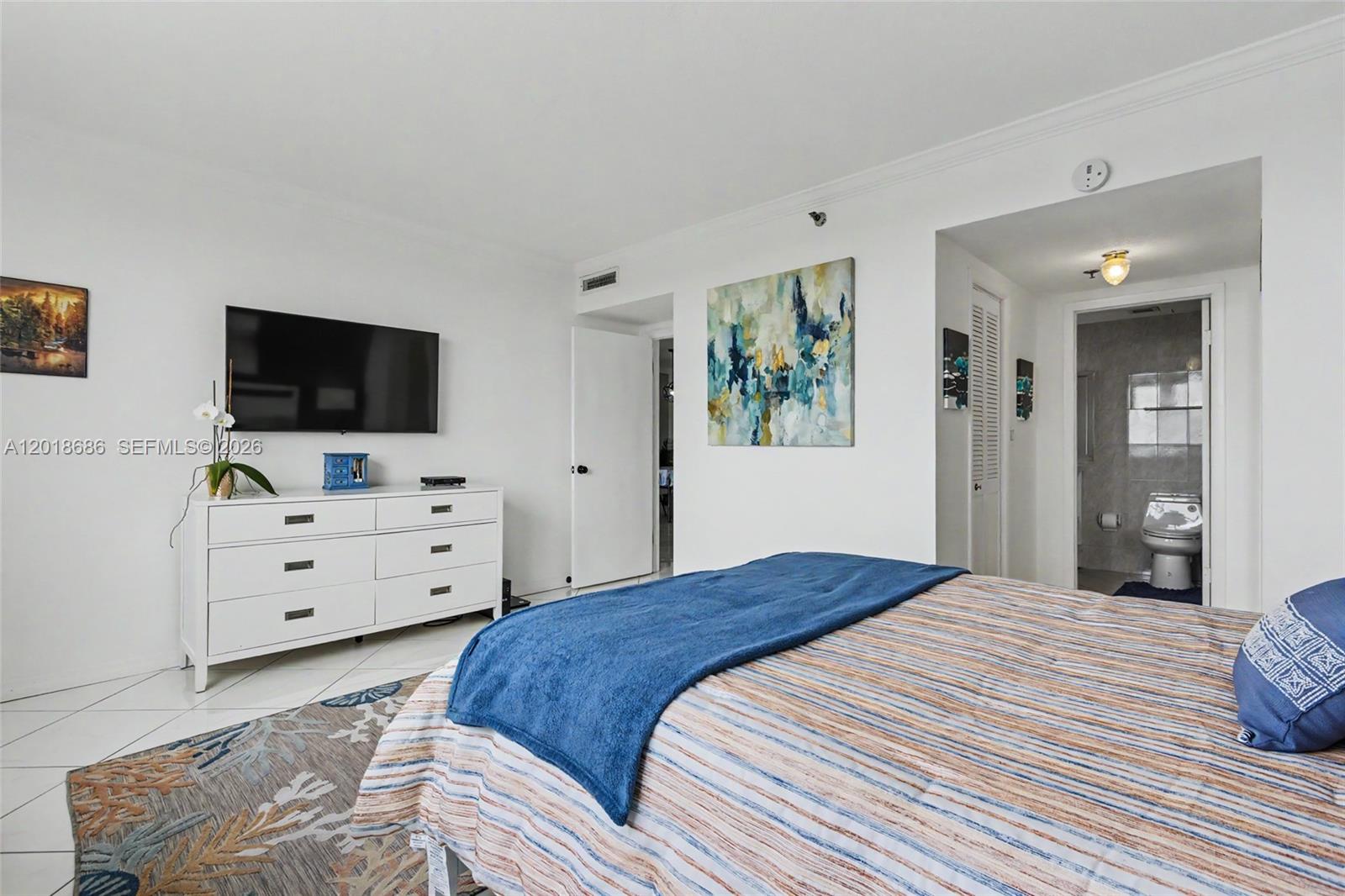 HILLCREST EAST NO 27 COND - Residential