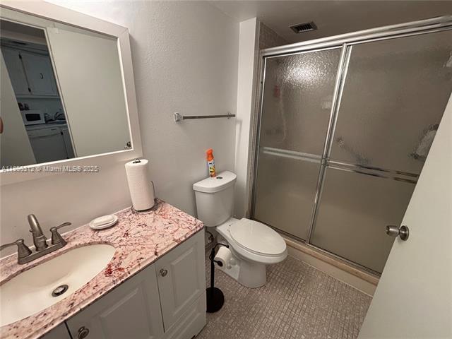 ENVIRON I CONDO 9 - Residential Lease