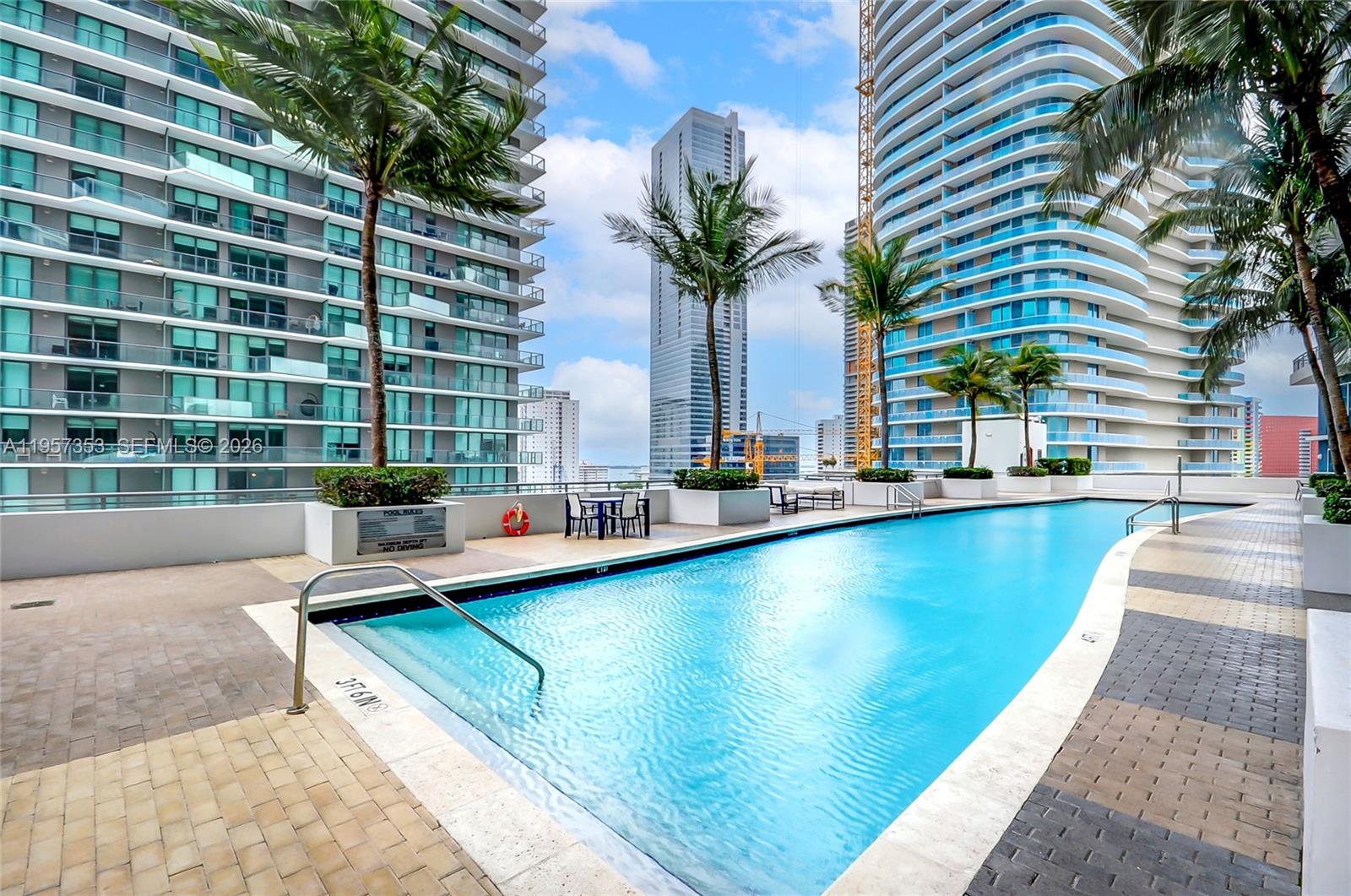 INFINITY AT BRICKELL COND - Residential