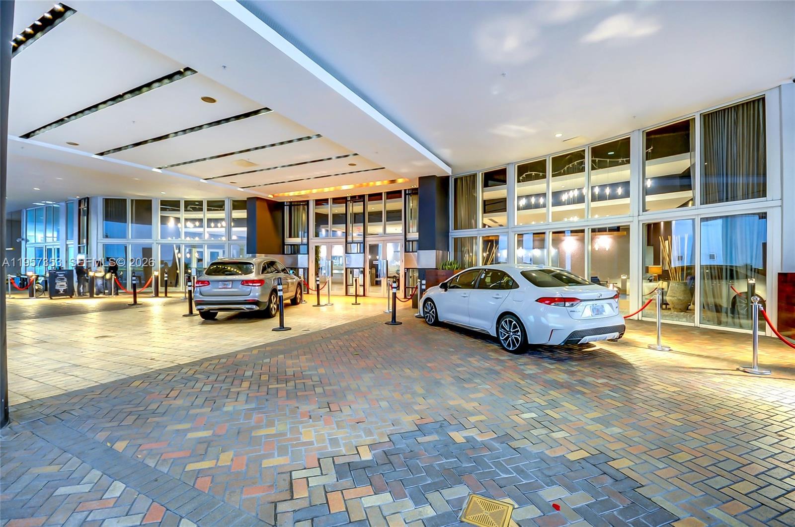 INFINITY AT BRICKELL COND - Residential