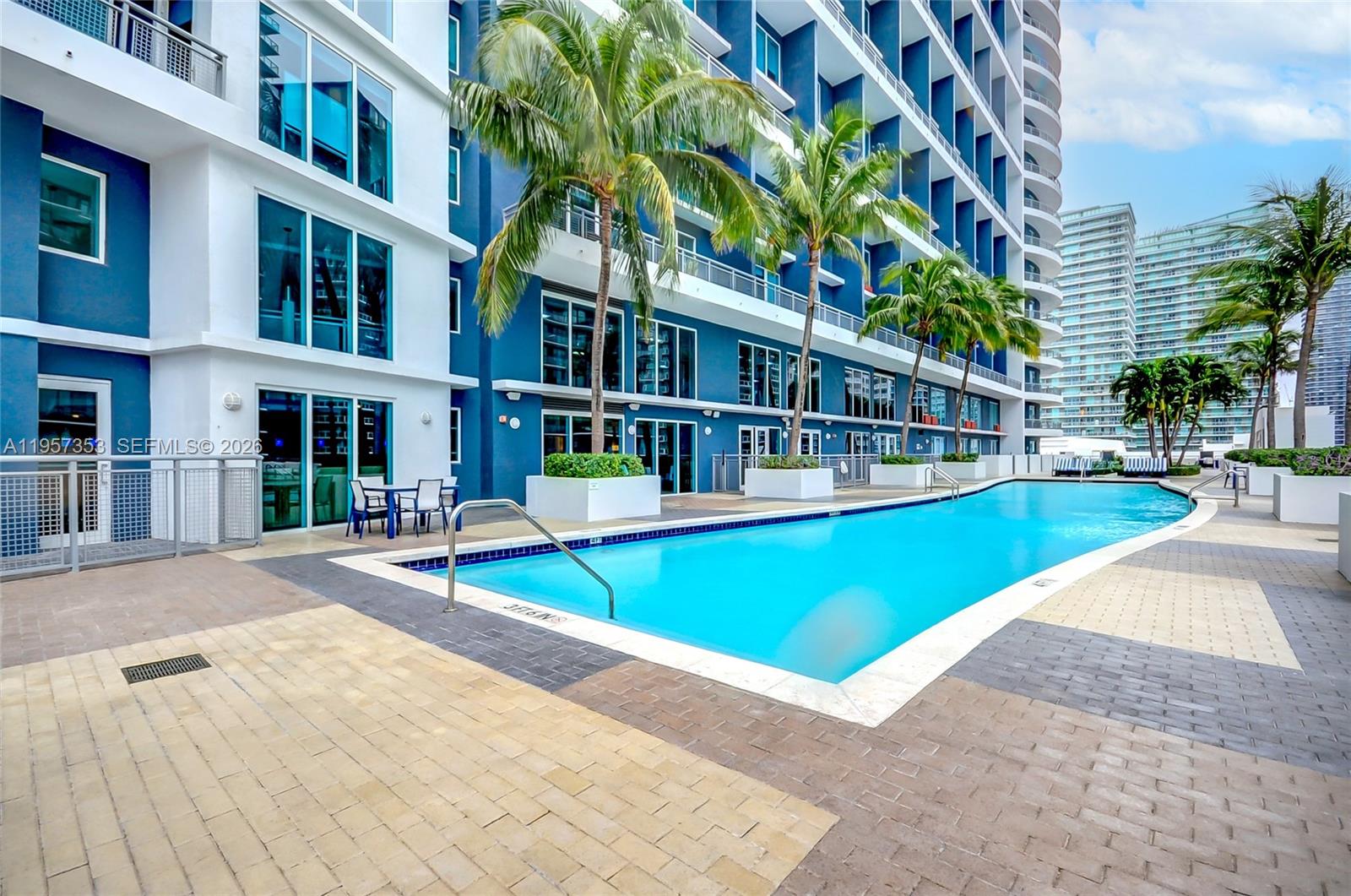 INFINITY AT BRICKELL COND - Residential