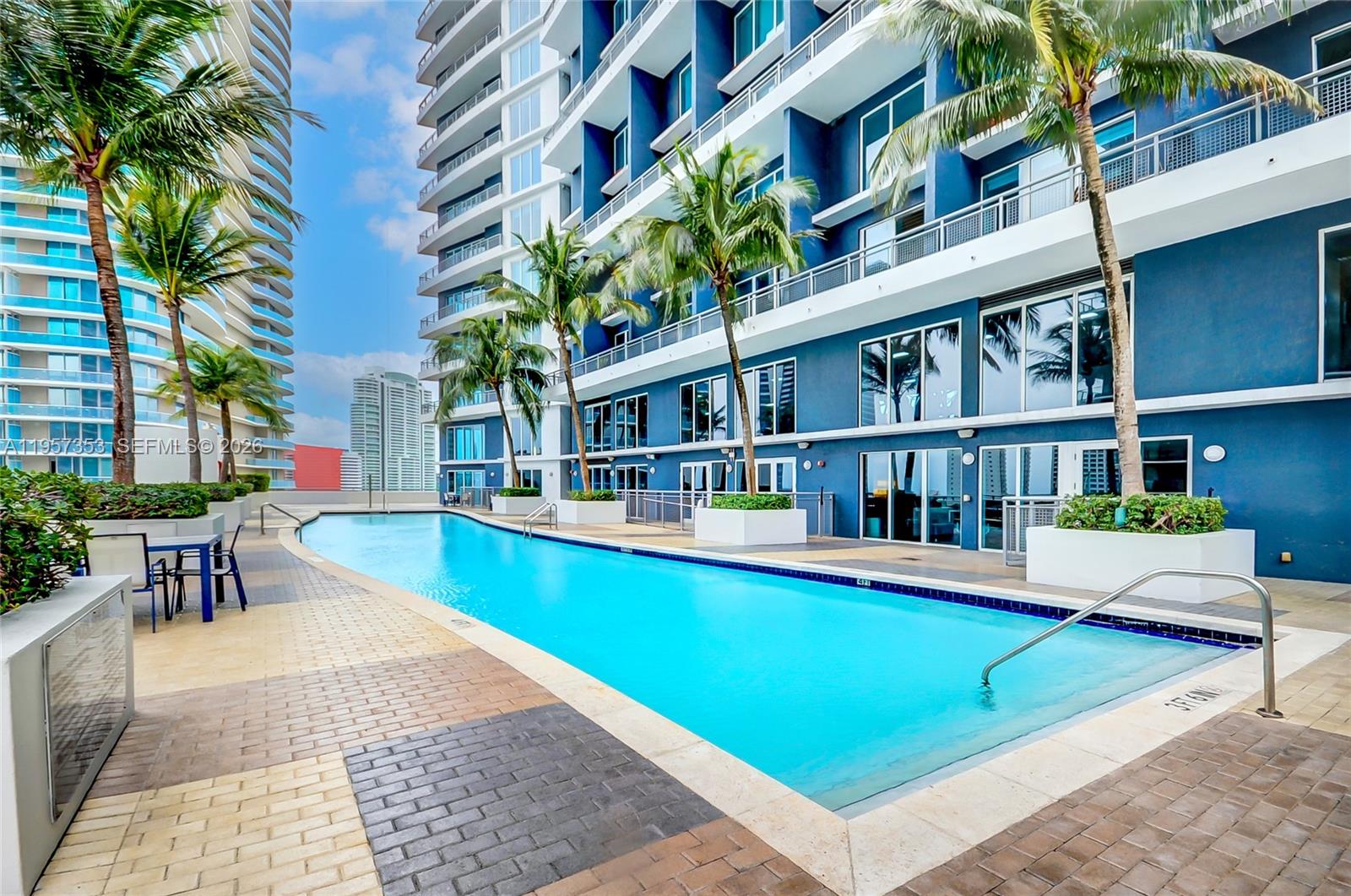 INFINITY AT BRICKELL COND - Residential