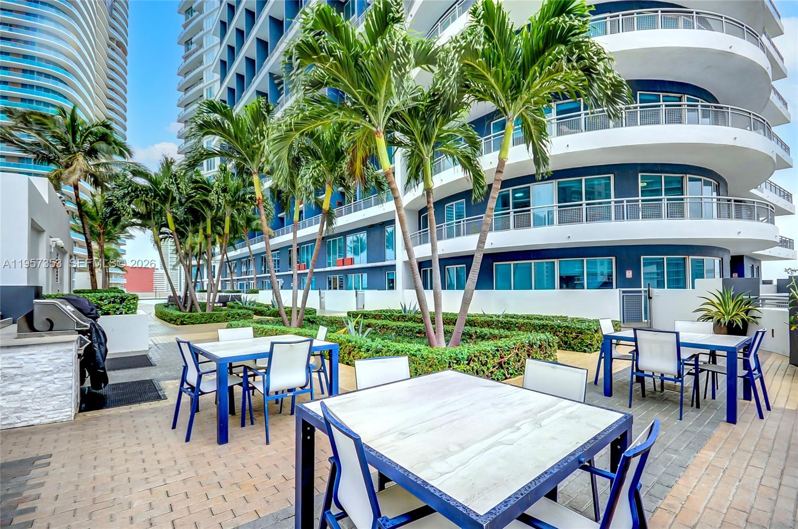 INFINITY AT BRICKELL COND - Residential