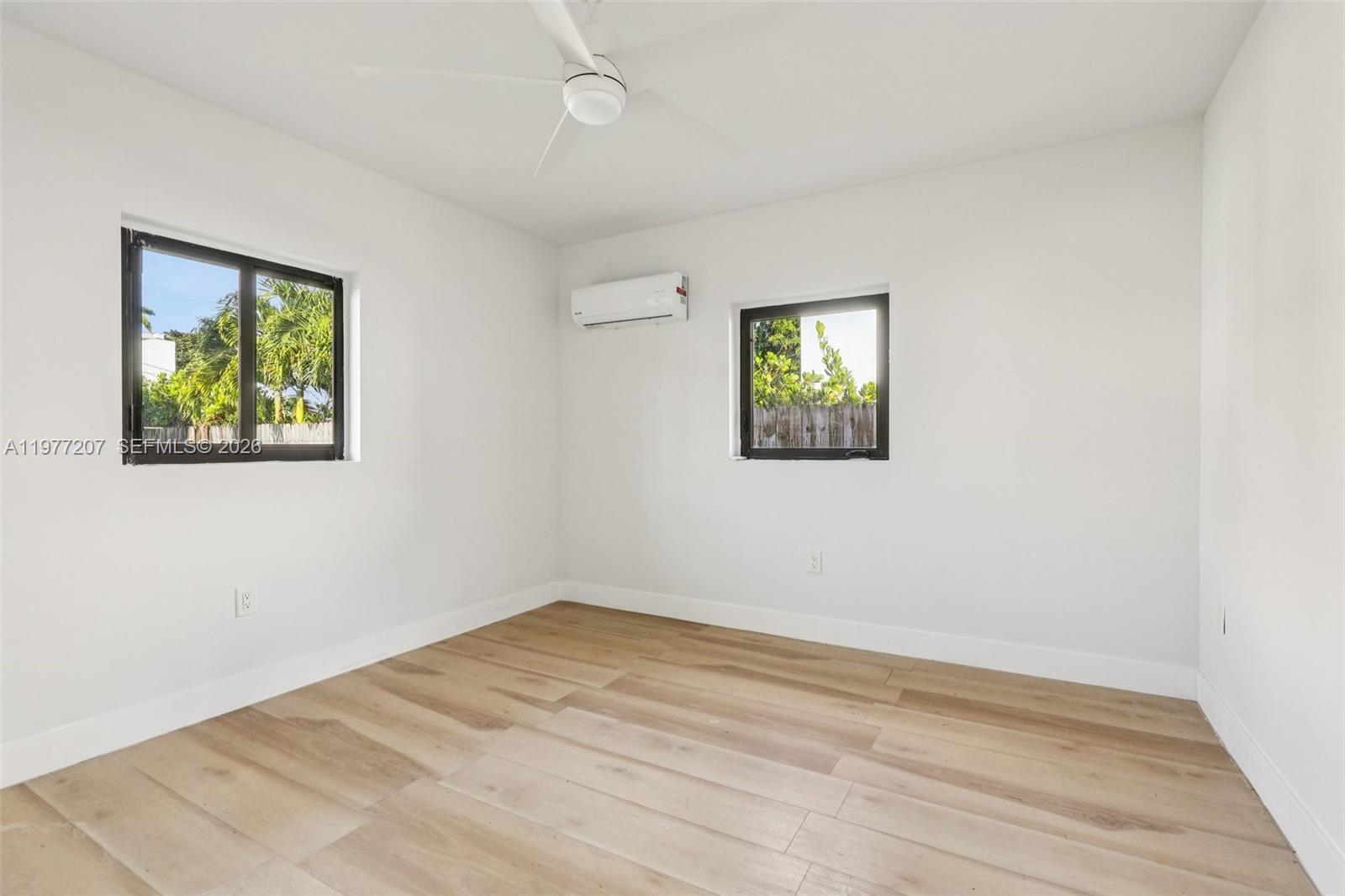 NORTH SHORE CREST - Residential