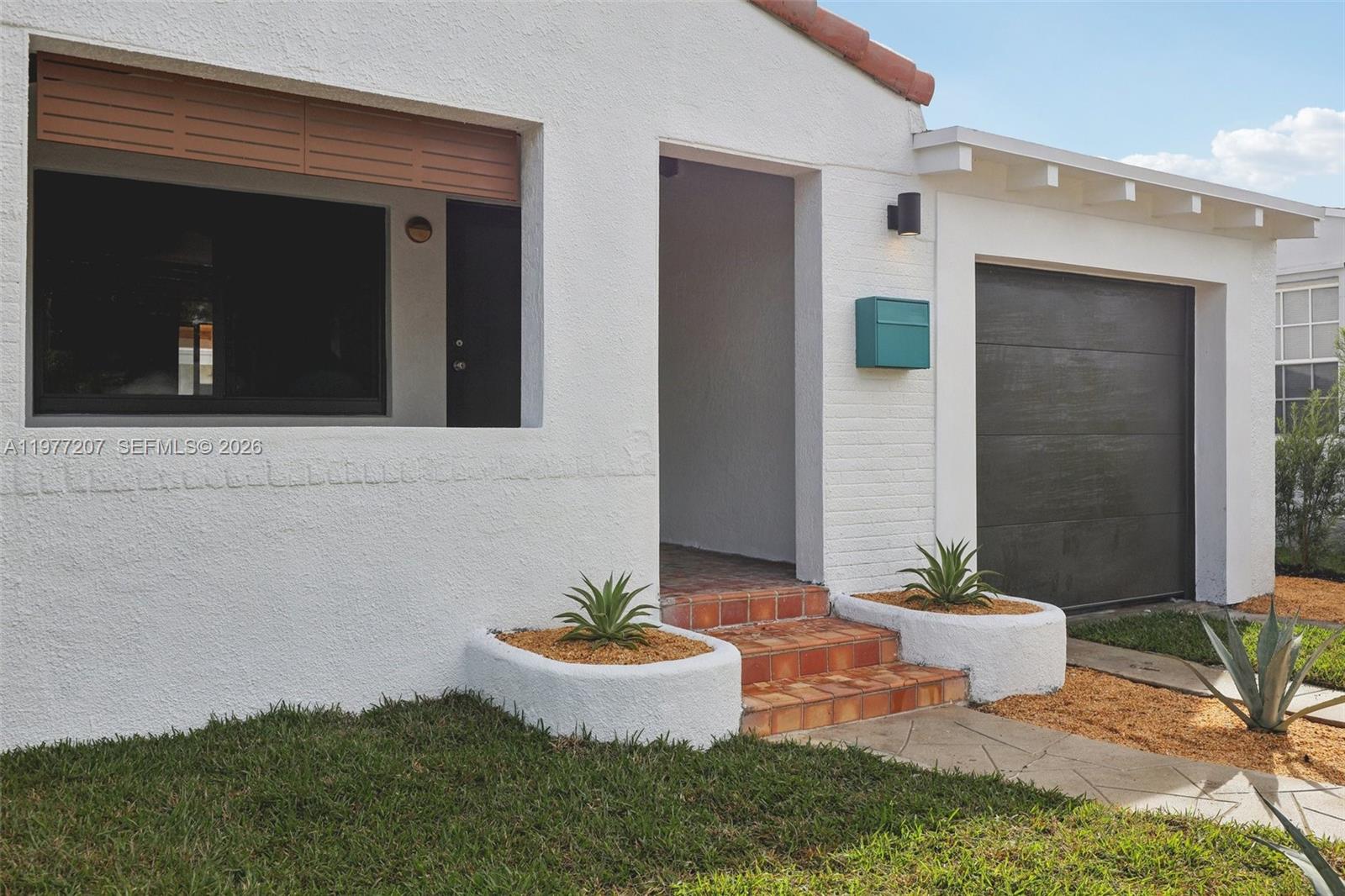 NORTH SHORE CREST - Residential