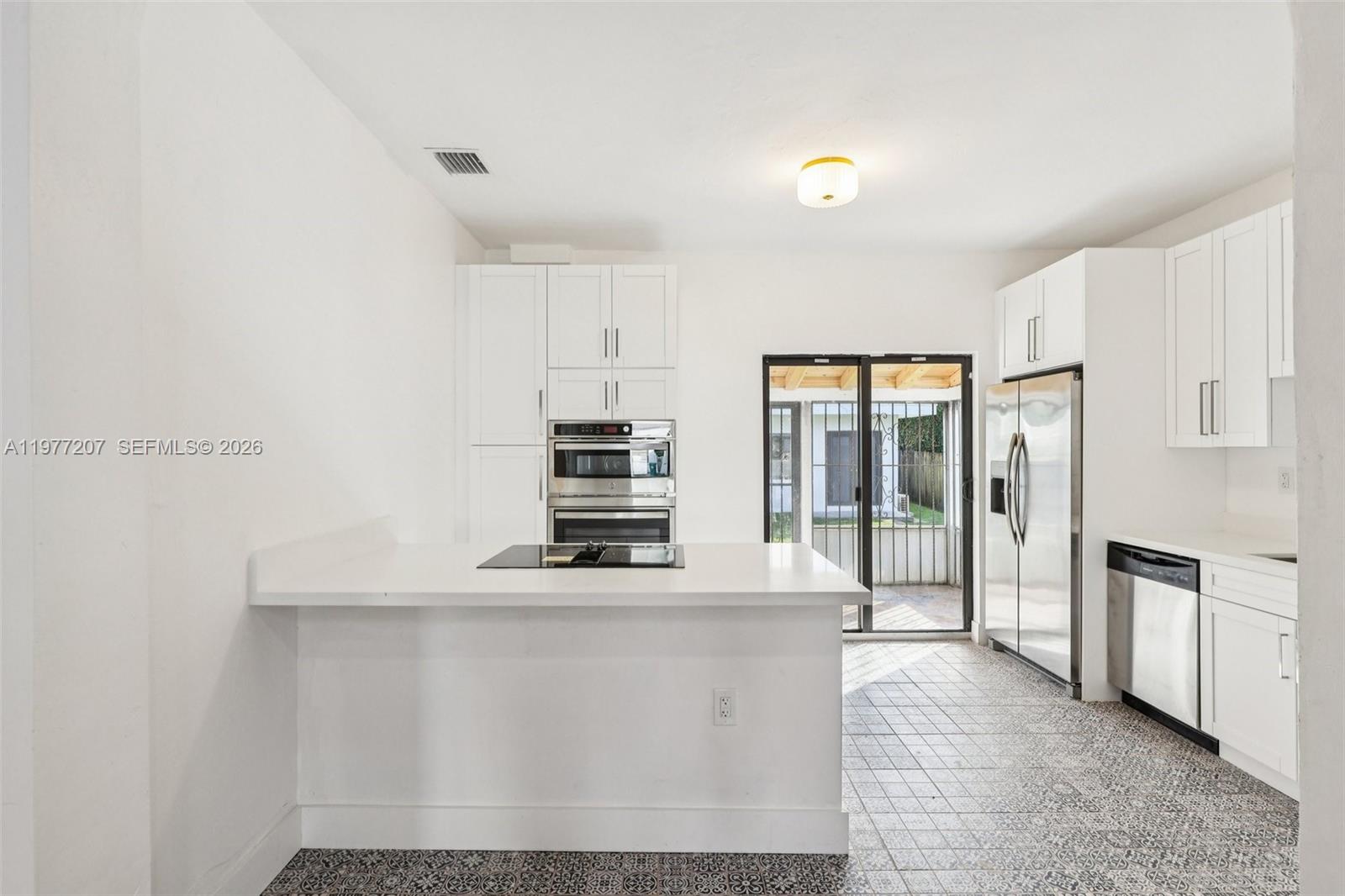 NORTH SHORE CREST - Residential