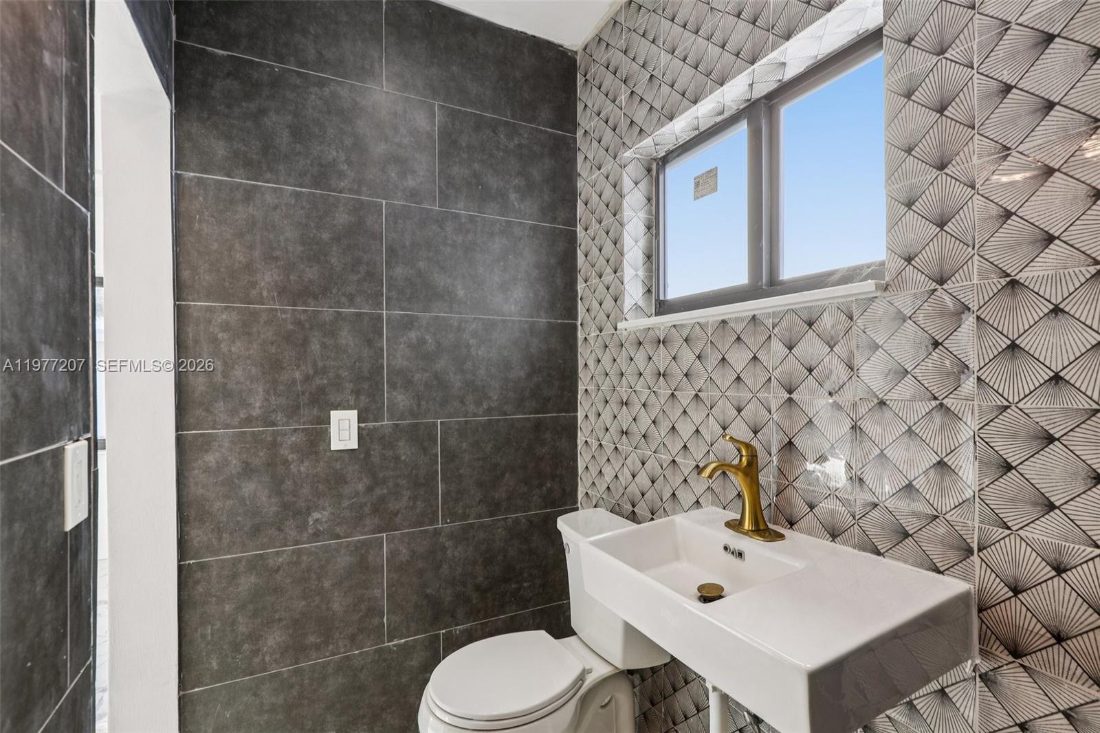 NORTH SHORE CREST - Residential