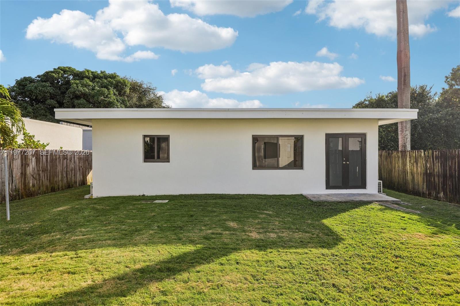 NORTH SHORE CREST - Residential