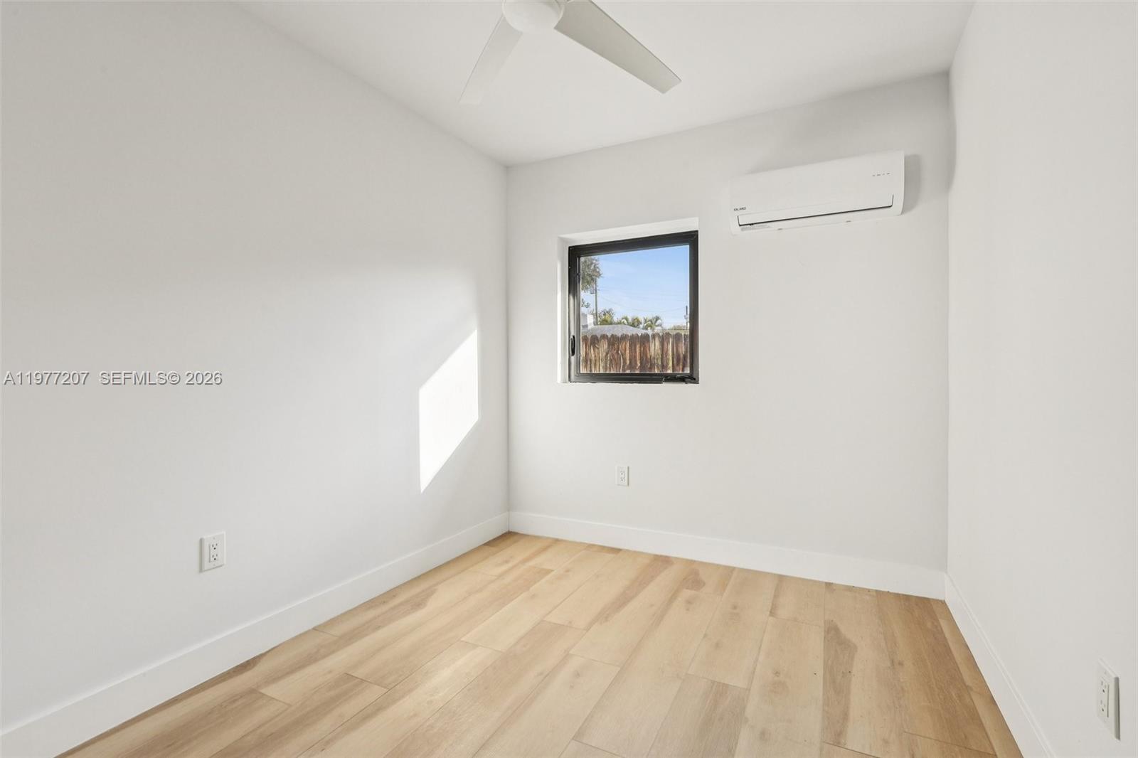 NORTH SHORE CREST - Residential