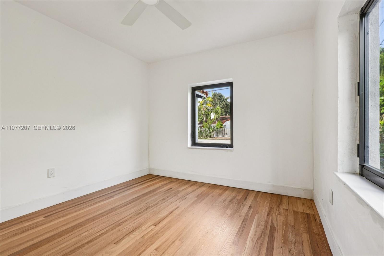 NORTH SHORE CREST - Residential