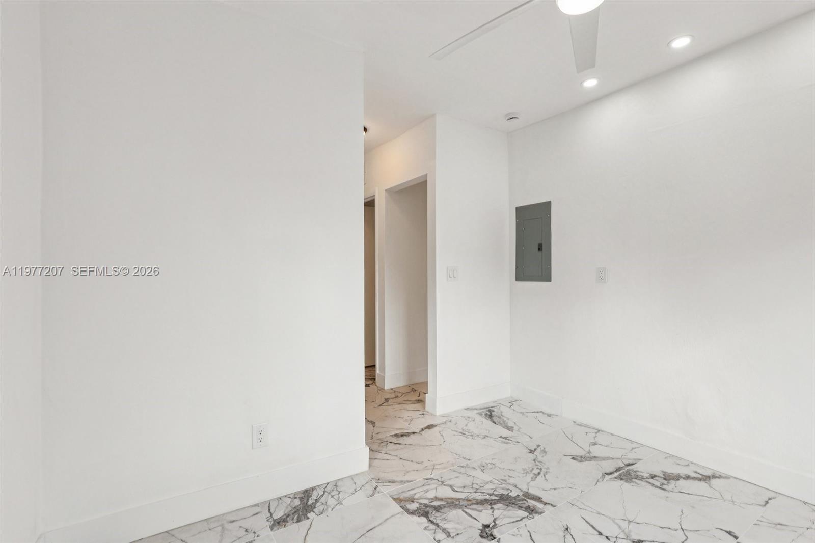 NORTH SHORE CREST - Residential