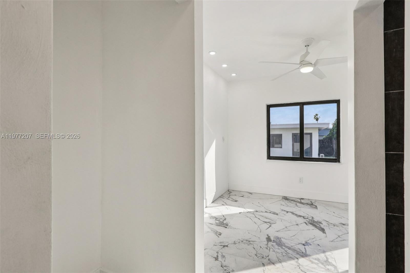 NORTH SHORE CREST - Residential