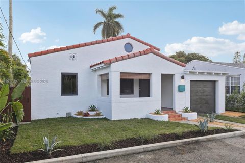 700 NE 87th St Miami FL 33138