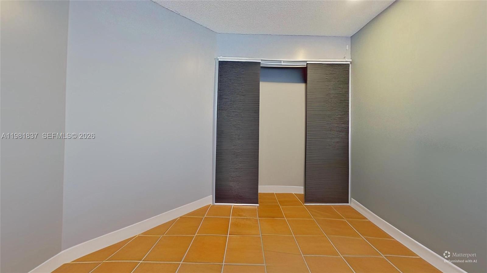 EMERALD POINTE - Residential Lease