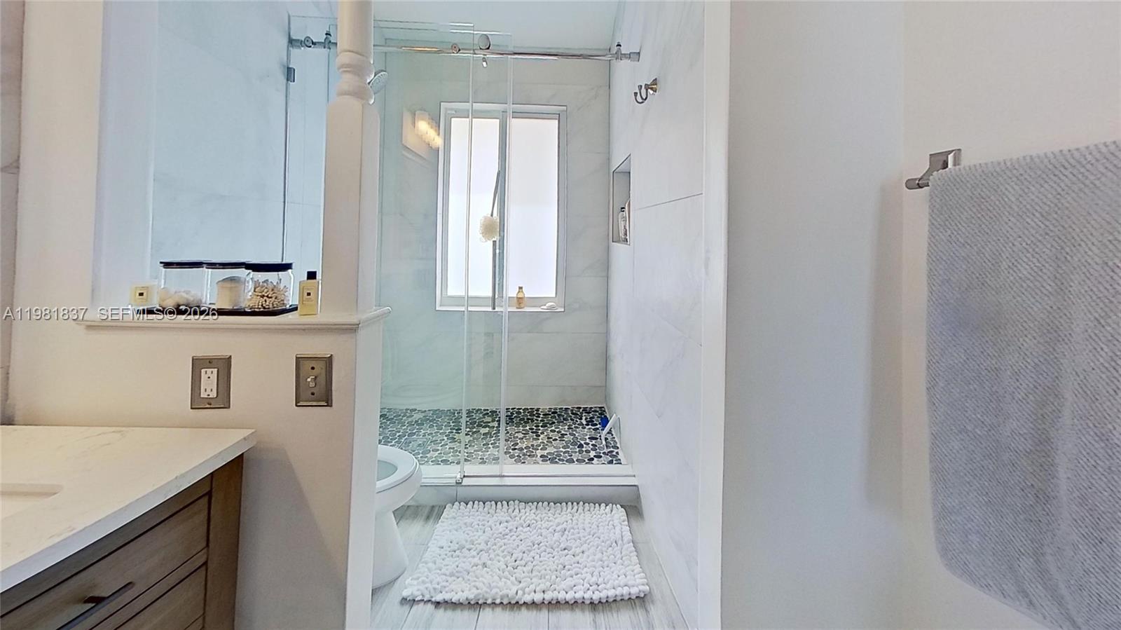 EMERALD POINTE - Residential Lease