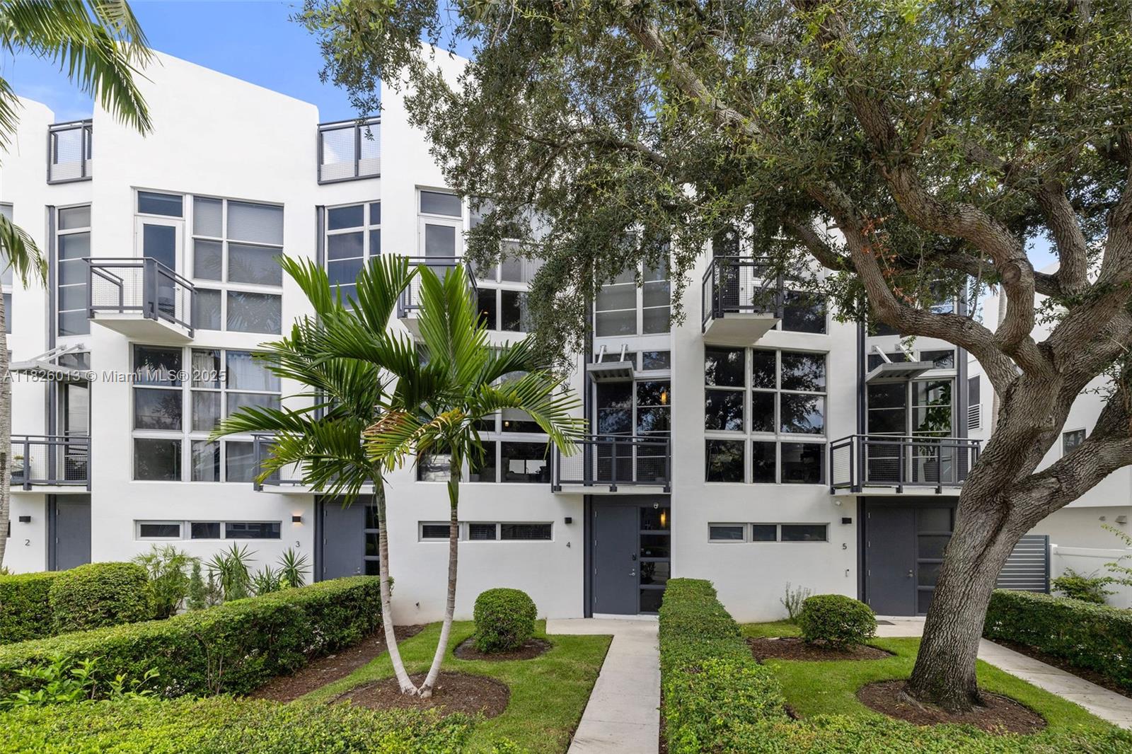 Incredible opportunity to live in a super hip townhouse close to downtown Ft. Lauderdale. Multi level living culminating in a fun roof deck for entertaining. Split layout for privacy, and a spacious 2 car garage on the ground level. Live in a cool setting where you are within minutes from lively downtown Ft. Lauderdale, beach areas, restaurants and shops.