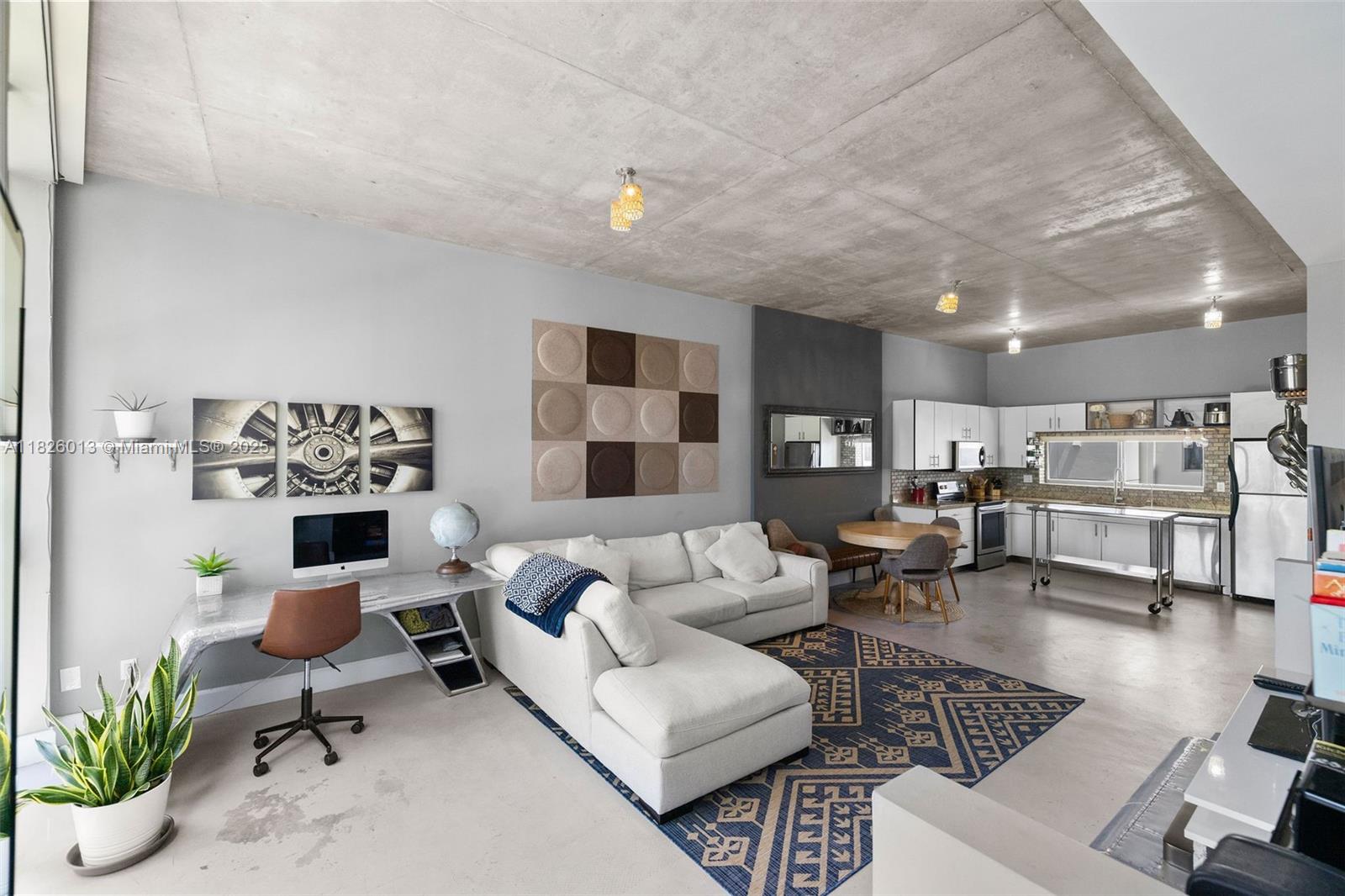 EVERGLADES LAND SALES CO - Residential