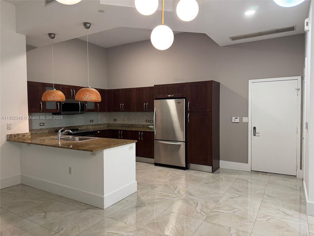 Photo of 20000 E Country Club Dr #104, Aventura, FL 33180 (MLS # A11922349)