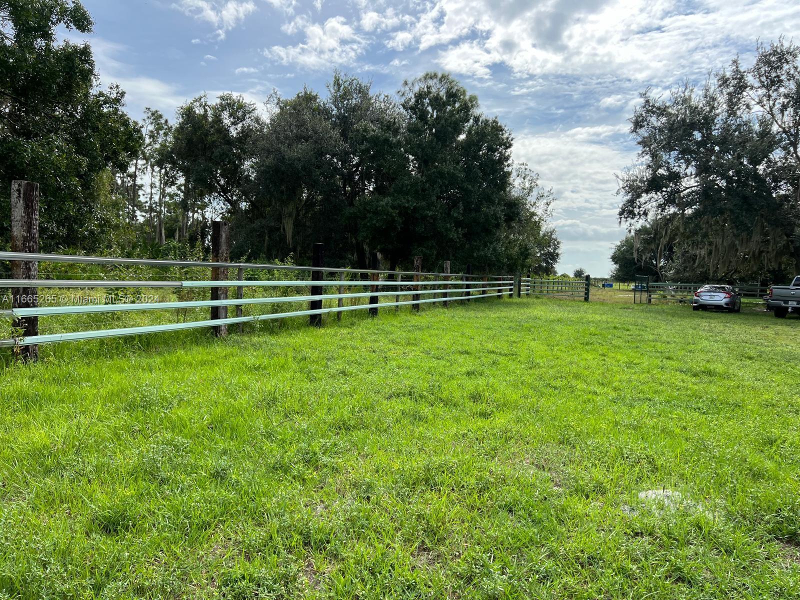 ARBUCKLE BRANCH RANCHETTES - Residential