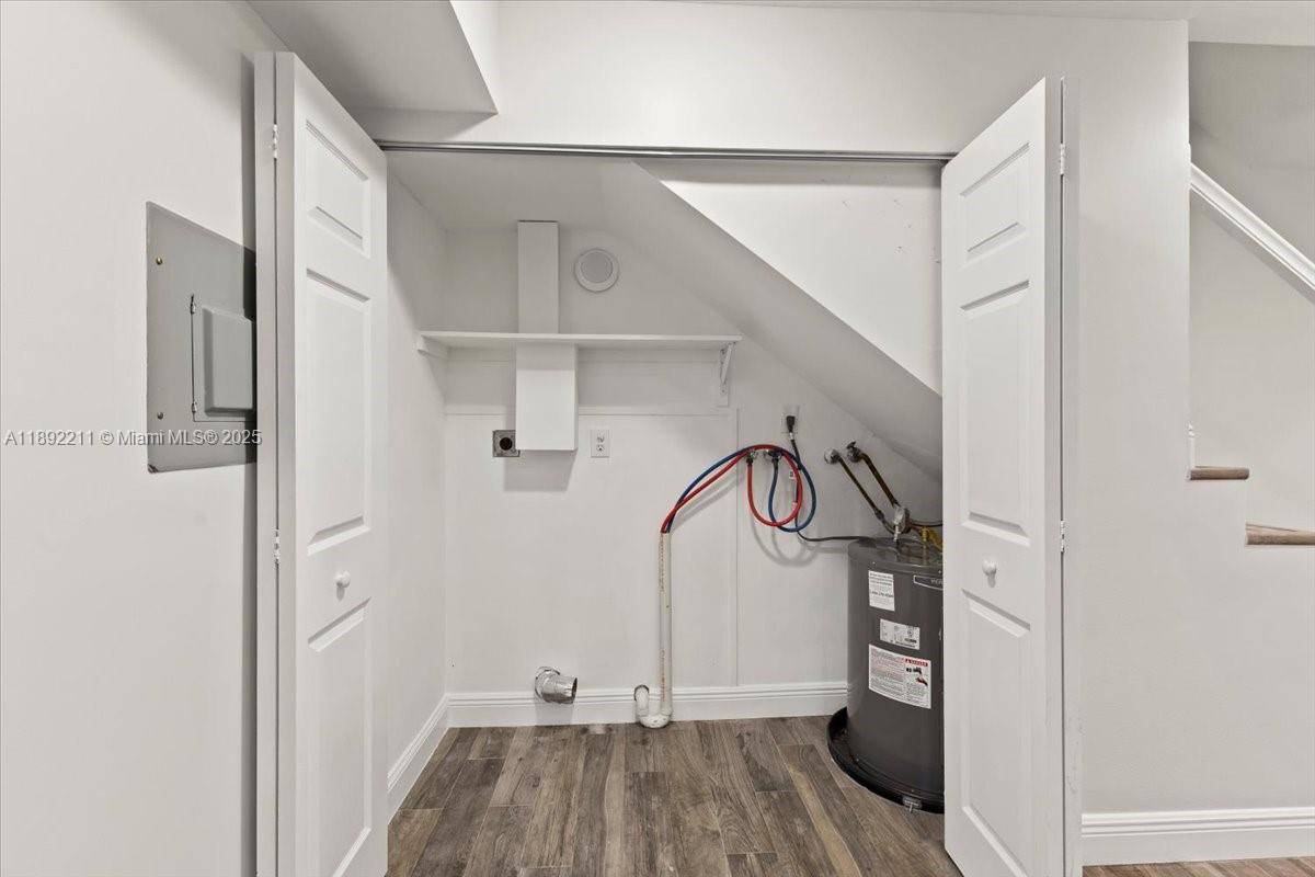 LAS HACIENDAS TOWNHOUSE C - Residential