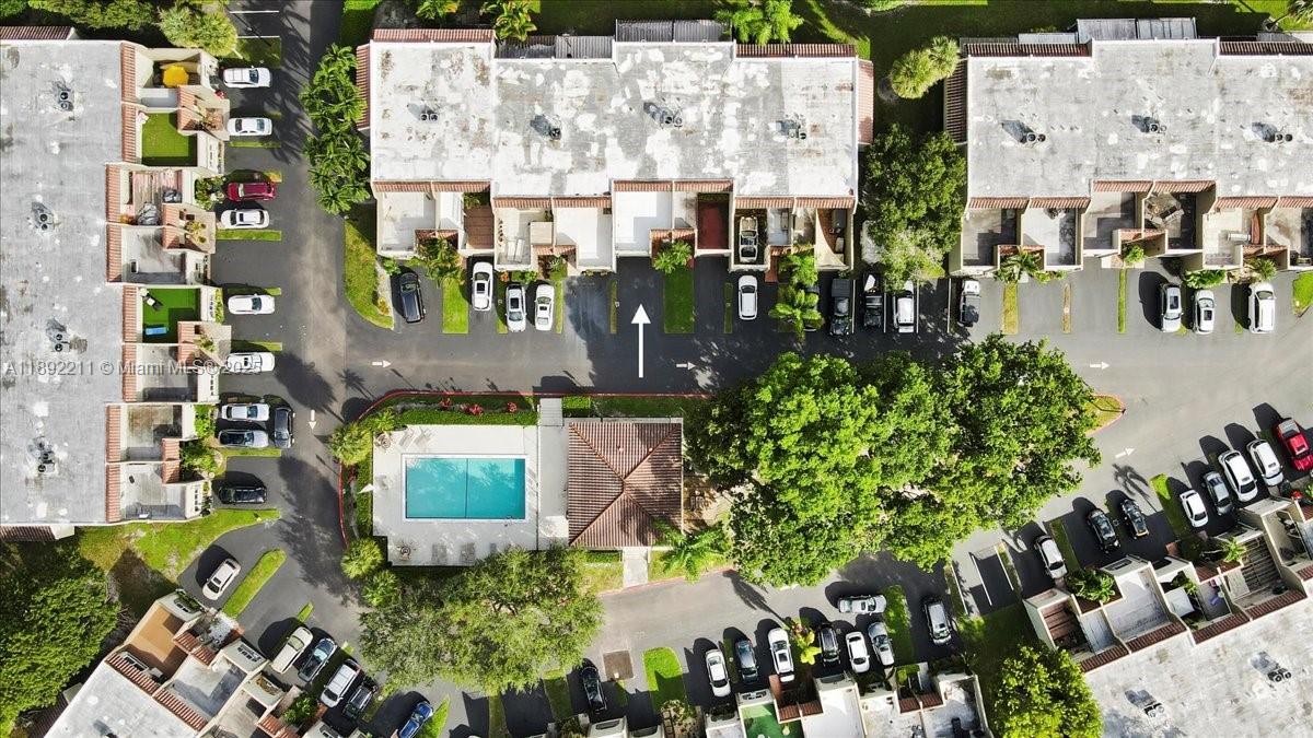 LAS HACIENDAS TOWNHOUSE C - Residential