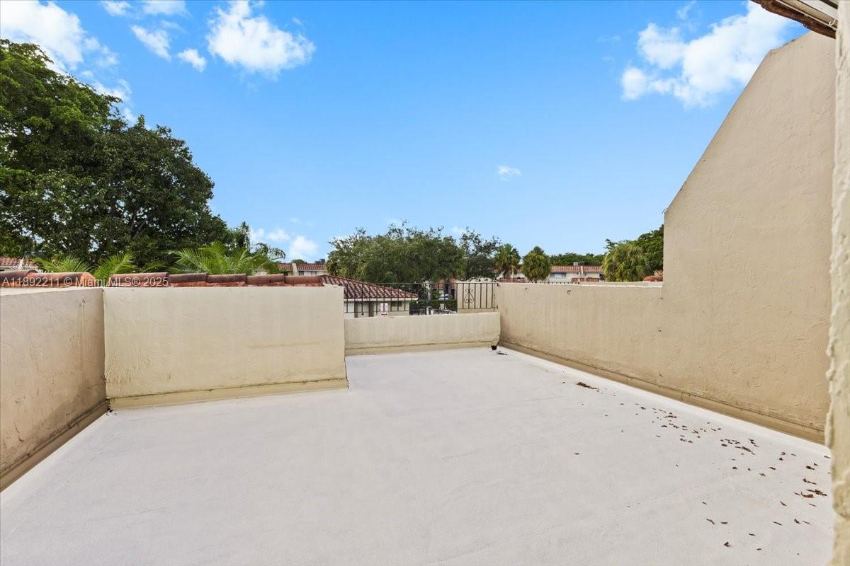 LAS HACIENDAS TOWNHOUSE C - Residential