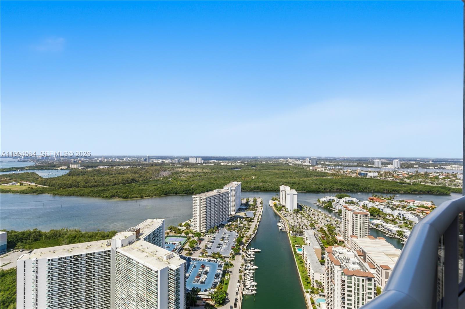 TDR TOWER III CONDO - Residential