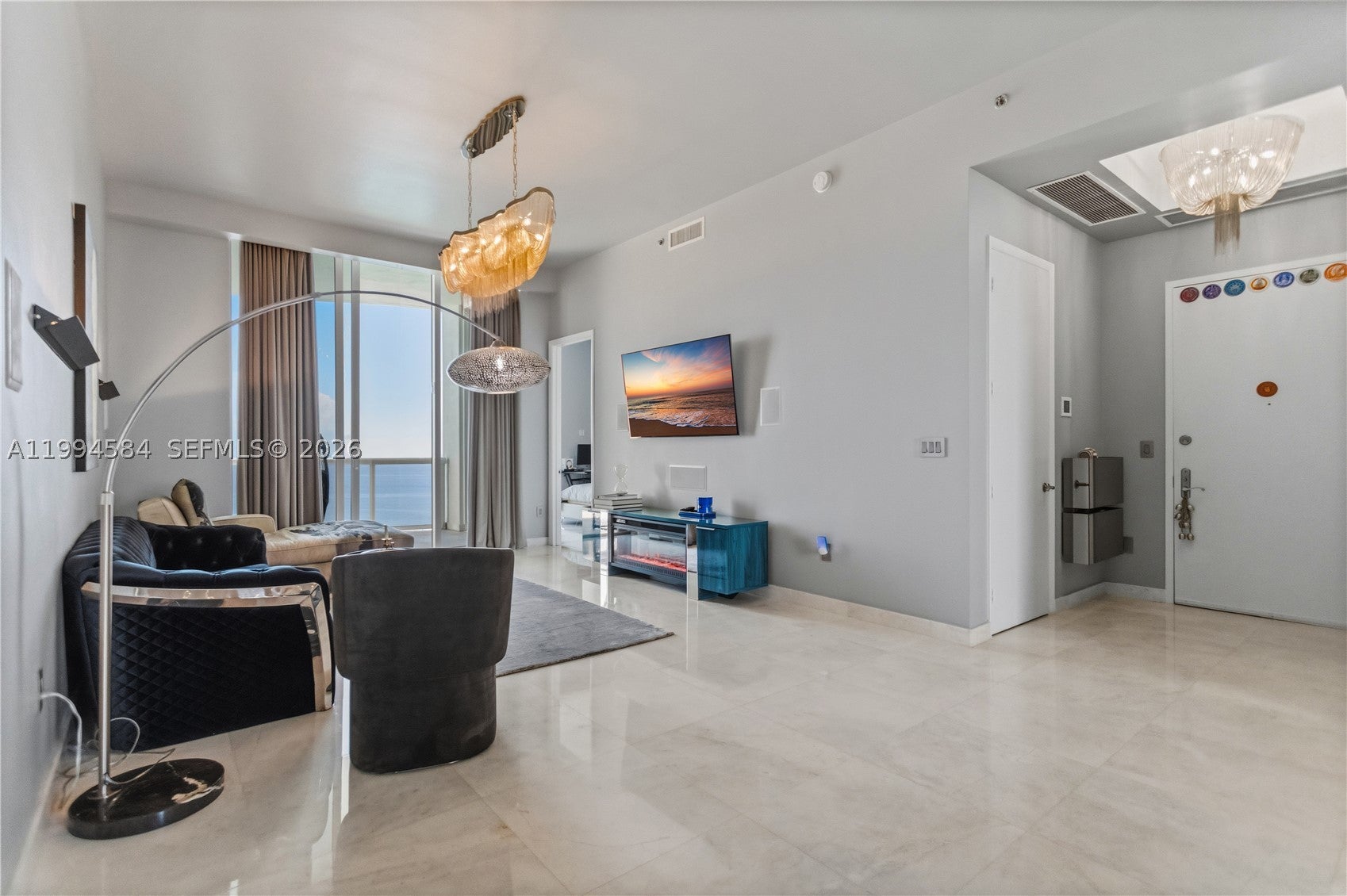 15811 Collins Ave 4004