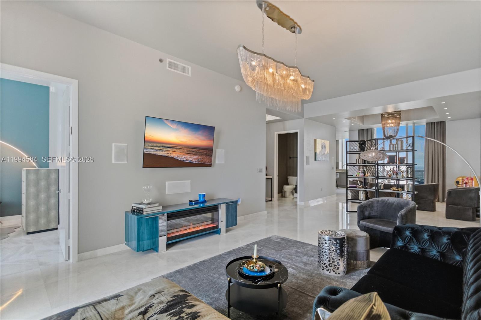 TDR TOWER III CONDO - Residential