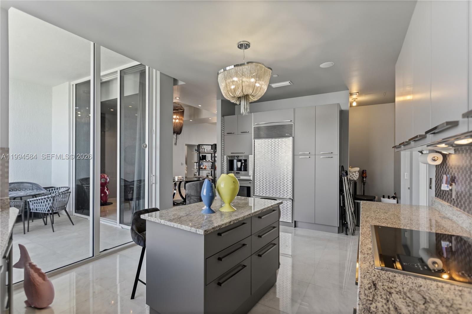 TDR TOWER III CONDO - Residential